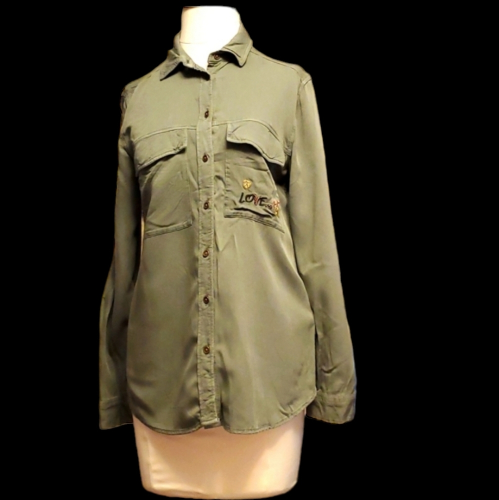 H&M Divided Embroidered Shirt